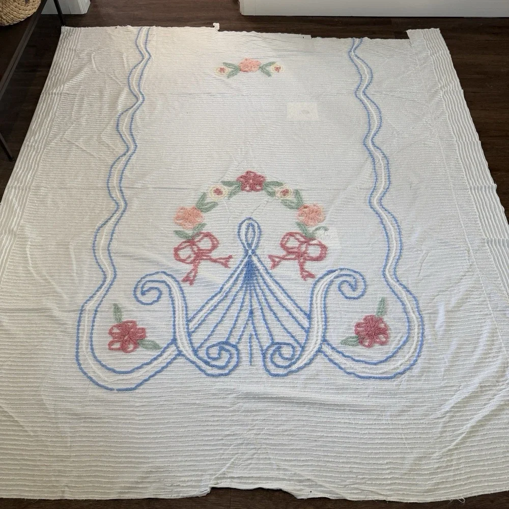 Vintage Mid Century Floral Chenille Bedspread DAMAGED Project Piece Fabric